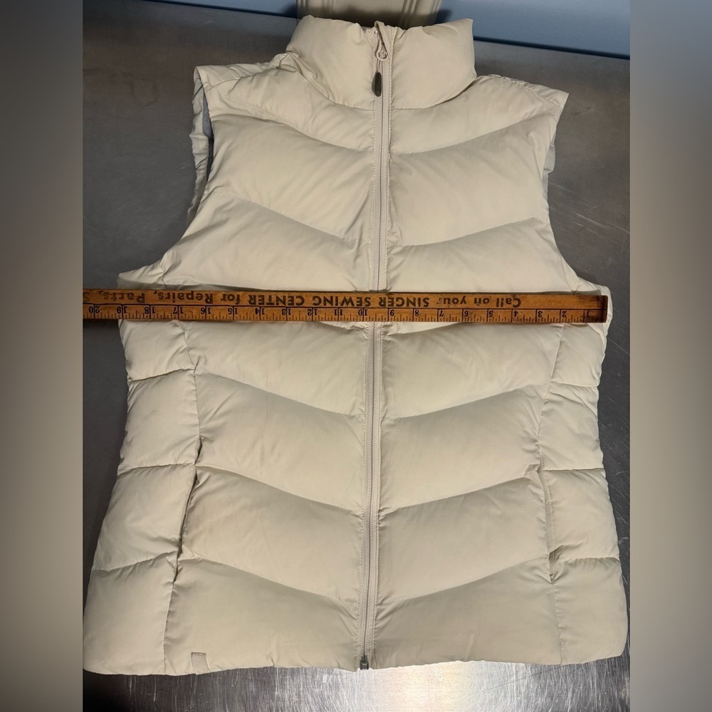 Windriver puffy vest - Picture 4 of 12